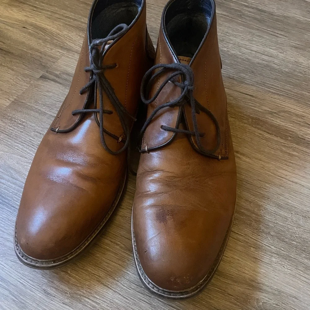 Steve Madden Brown Tan Leather Chukka Boots